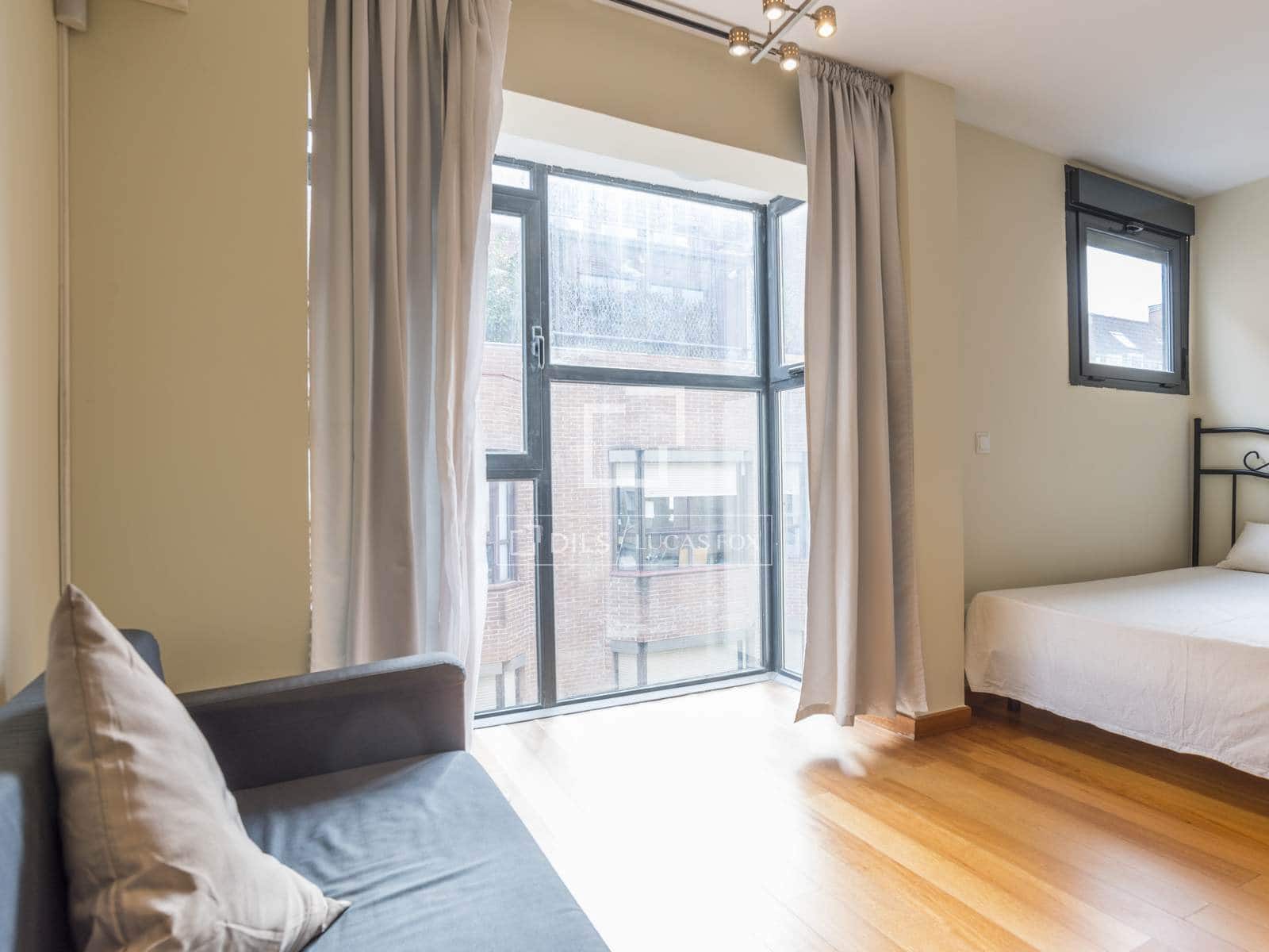 1 slaapkamer Appartement te huur in Madrid stad met garage - € 1.400 (Ref: 9547231)