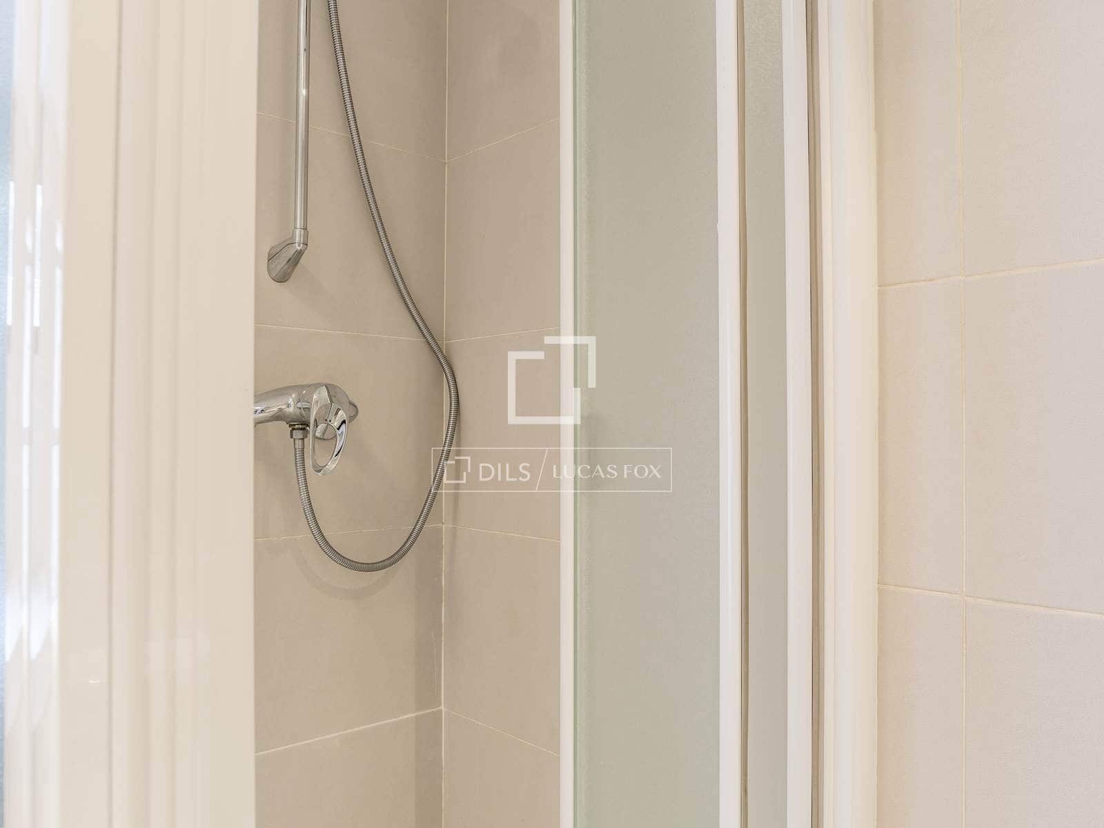 1 slaapkamer Appartement te huur in Madrid stad met garage - € 1.400 (Ref: 9547231)