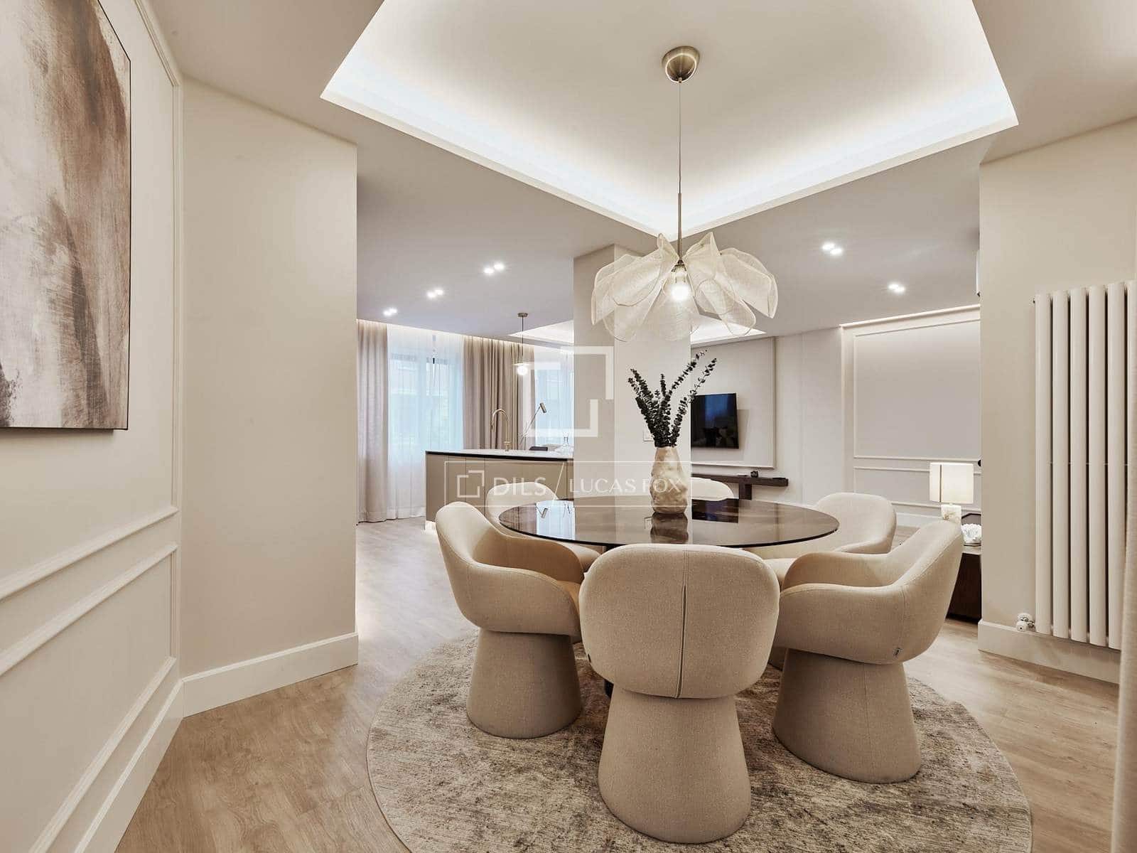 3 makuuhuone Huoneisto myytävänä paikassa Madrid kaupunki - 1 729 000 € (Ref: 9547232)