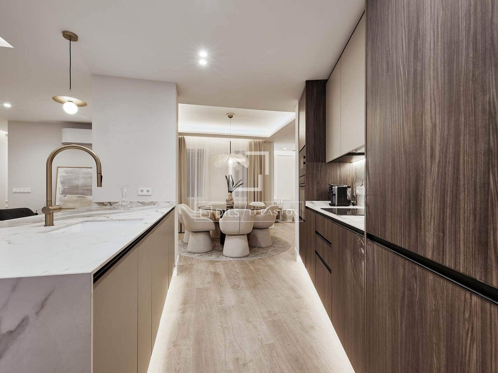 3 makuuhuone Huoneisto myytävänä paikassa Madrid kaupunki - 1 729 000 € (Ref: 9547232)