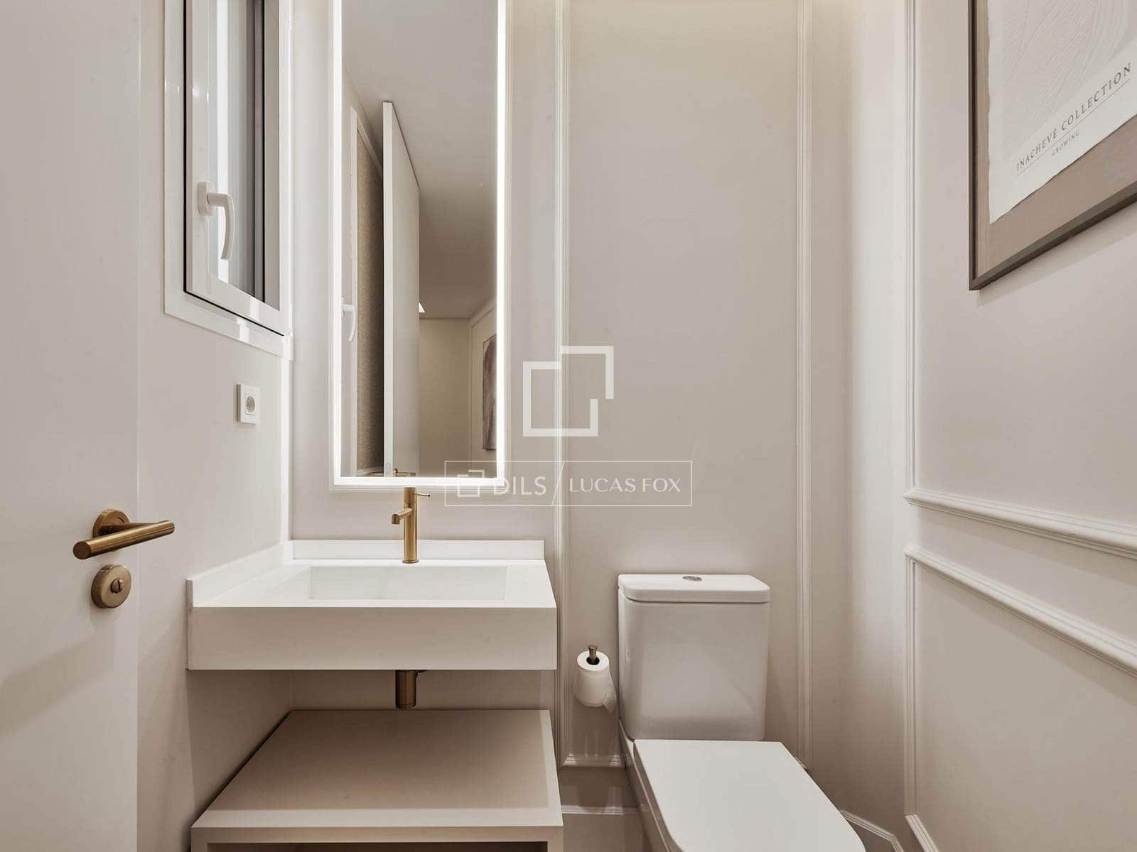 3 makuuhuone Huoneisto myytävänä paikassa Madrid kaupunki - 1 729 000 € (Ref: 9547232)