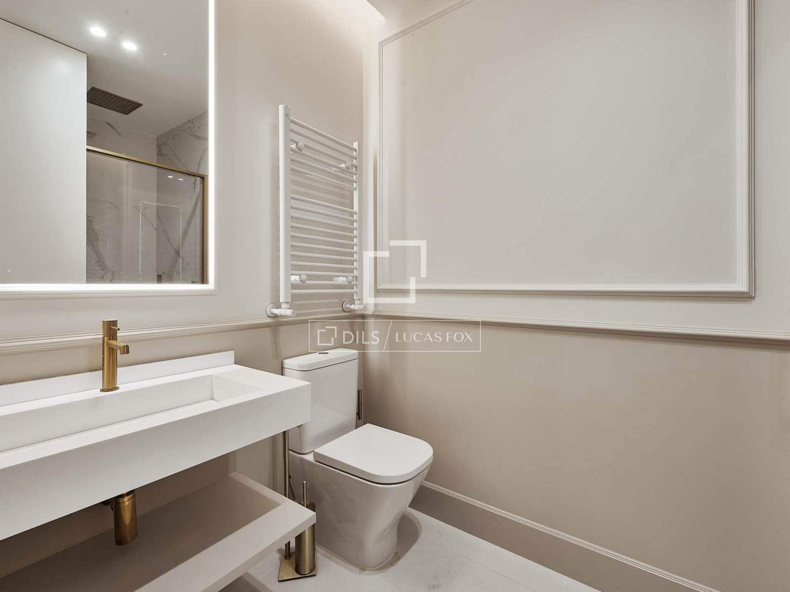 3 makuuhuone Huoneisto myytävänä paikassa Madrid kaupunki - 1 729 000 € (Ref: 9547232)