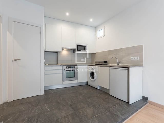 1 soveværelse Lejlighed til leje i Madrid by - € 1.650 (Ref: 9547233)