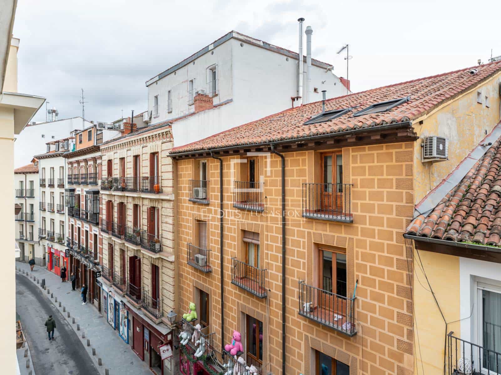 1 soveværelse Lejlighed til leje i Madrid by - € 1.650 (Ref: 9547233)