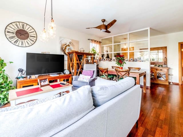 4 Zimmer Villa zu verkaufen in Sant Pere de Ribes mit Pool Garage - 750.000 € (Ref: 9547234)