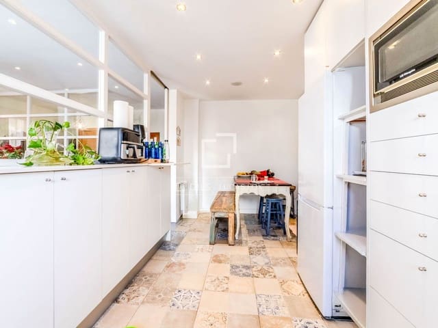 4 chambre Villa/Maison à vendre à Sitges avec piscine garage - 750 000 € (Ref: 9547234)