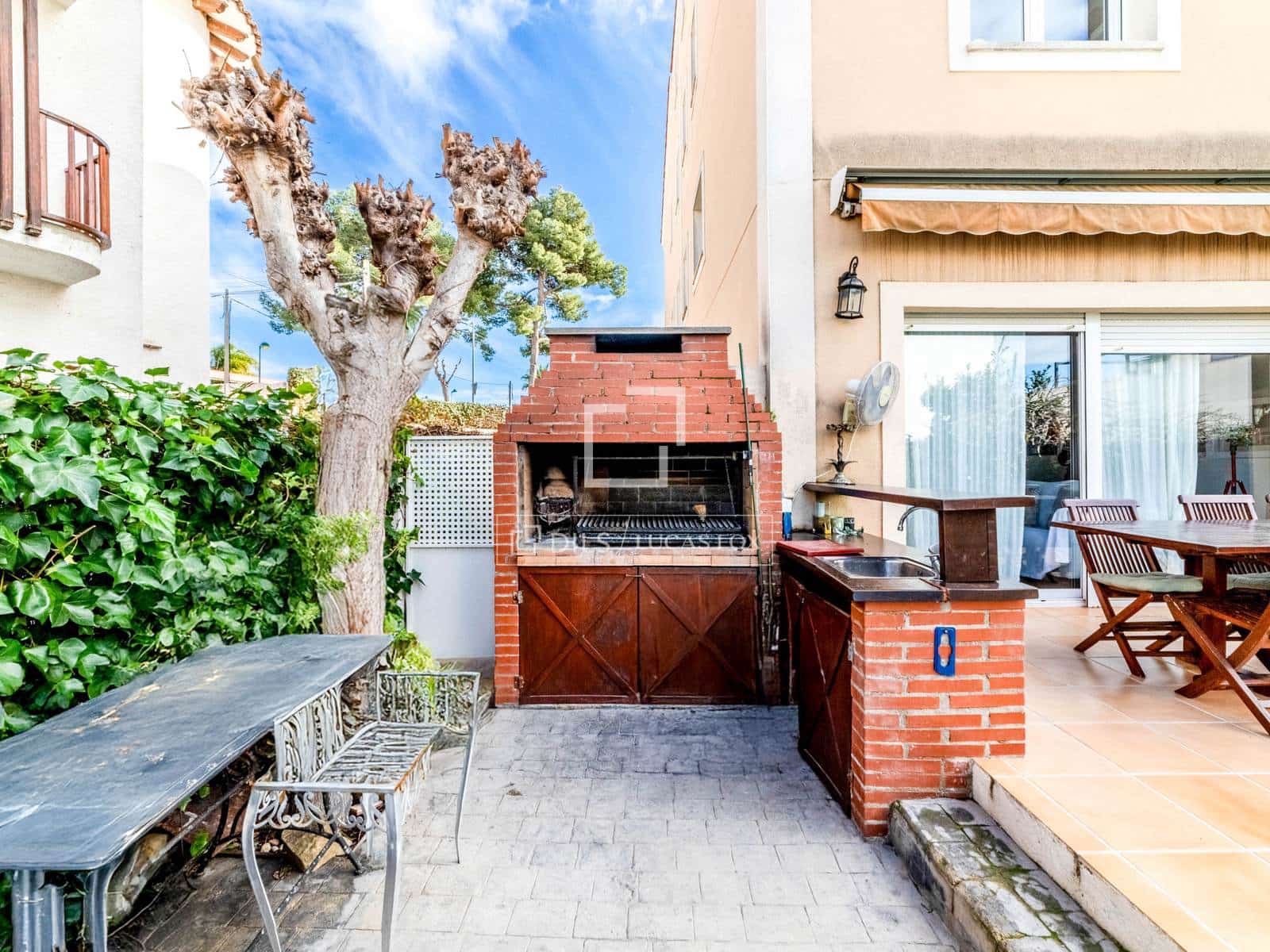 4 Zimmer Villa zu verkaufen in Sant Pere de Ribes mit Pool Garage - 750.000 € (Ref: 9547234)