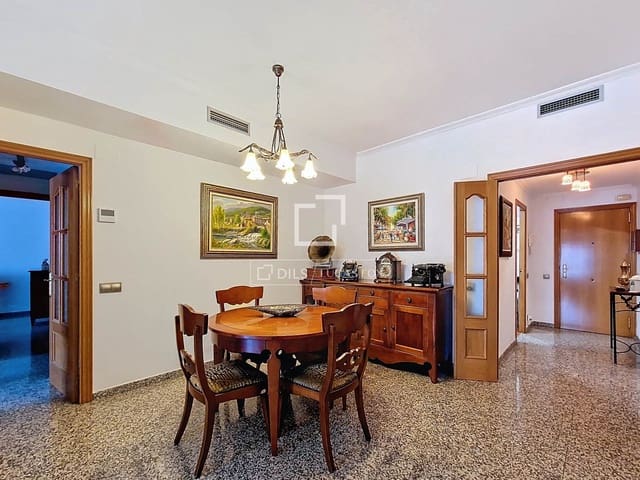 3 slaapkamer Appartement te koop in Vilanova i la Geltrú - € 315.000 (Ref: 9547235)