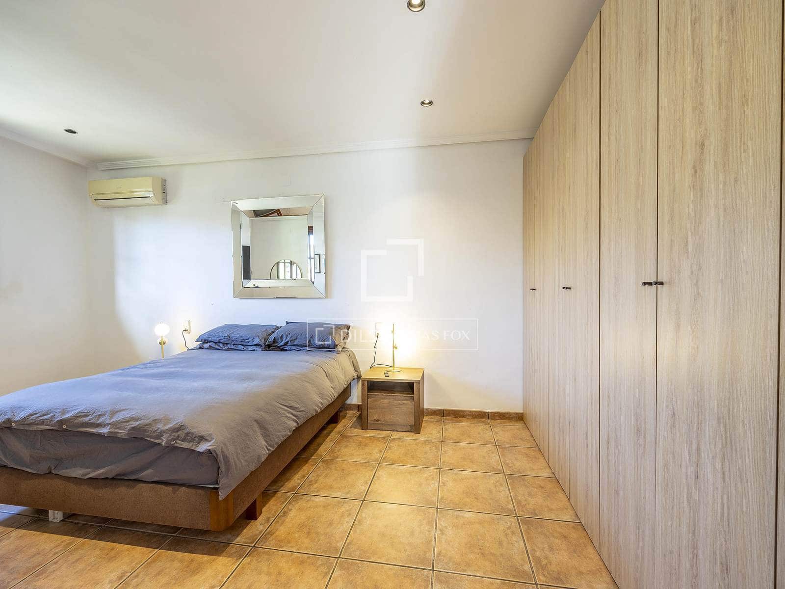 4 soverom Villa til salgs i La Canada med svømmebasseng garasje - € 870 000 (Ref: 9547236)