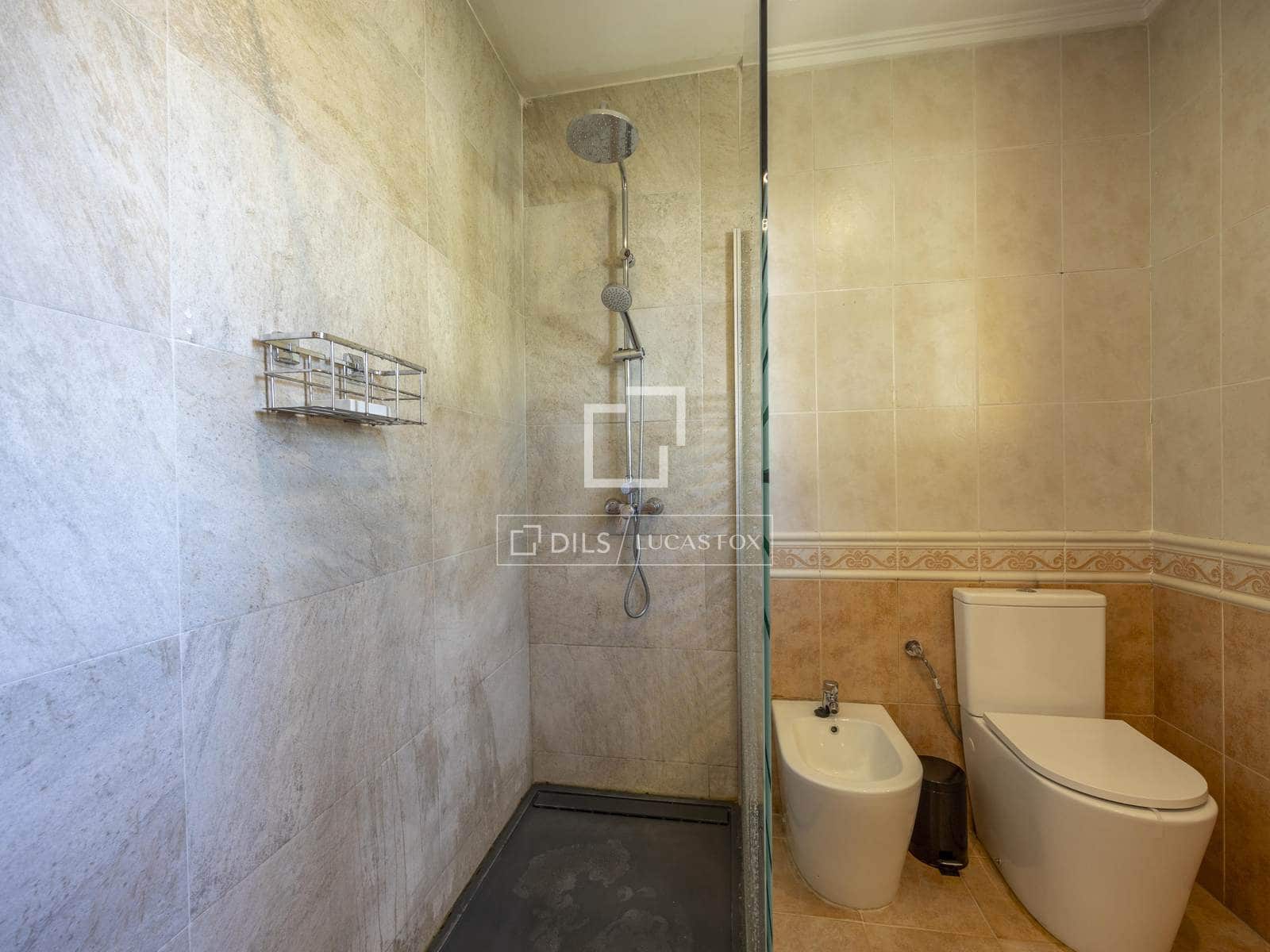 4 soverom Villa til salgs i La Canada med svømmebasseng garasje - € 870 000 (Ref: 9547236)