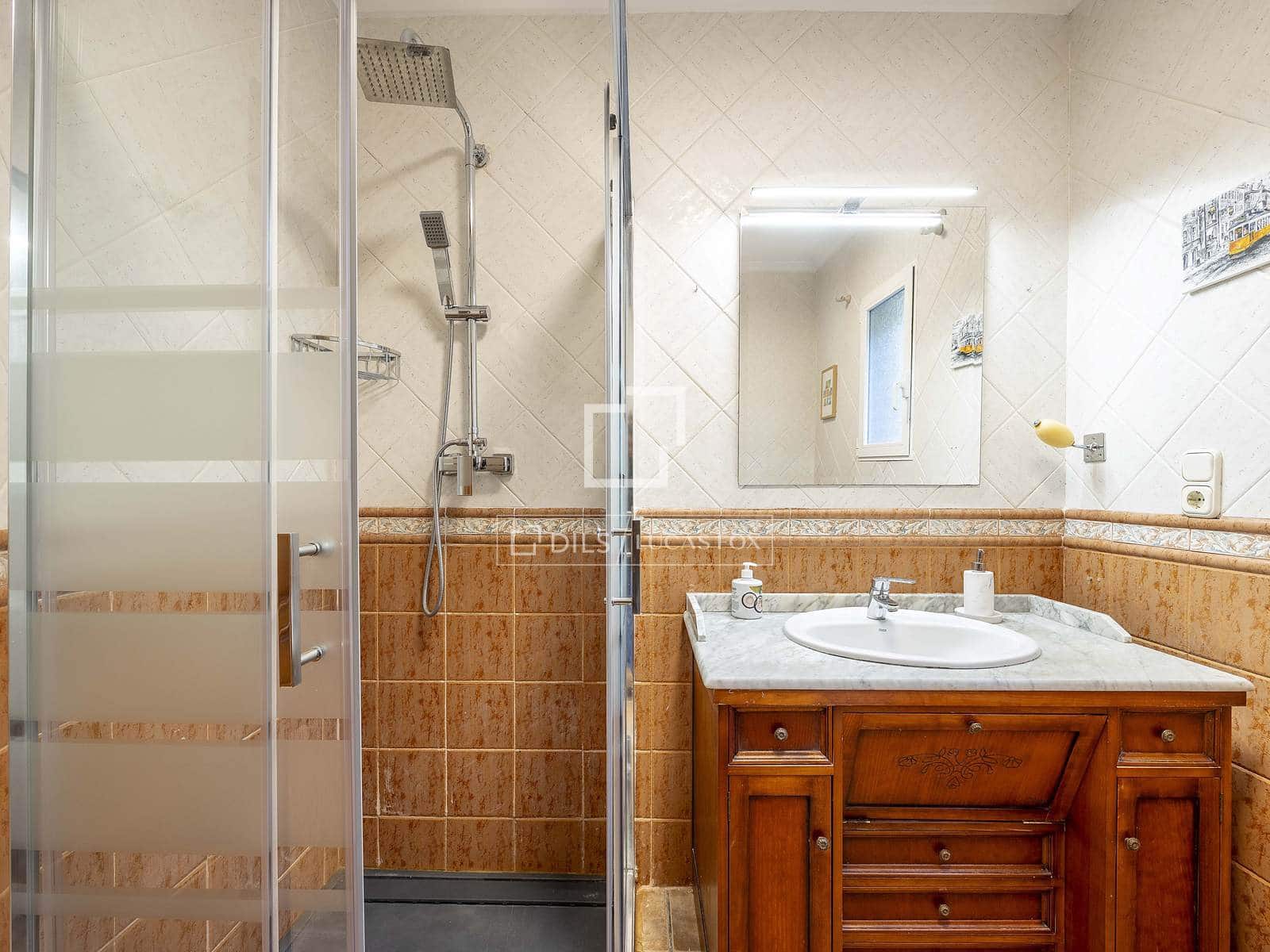 4 soverom Villa til salgs i La Canada med svømmebasseng garasje - € 870 000 (Ref: 9547236)