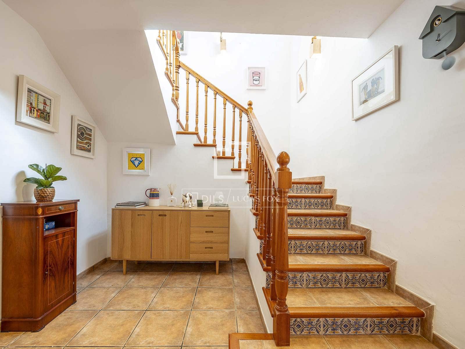 4 soverom Villa til salgs i La Canada med svømmebasseng garasje - € 870 000 (Ref: 9547236)