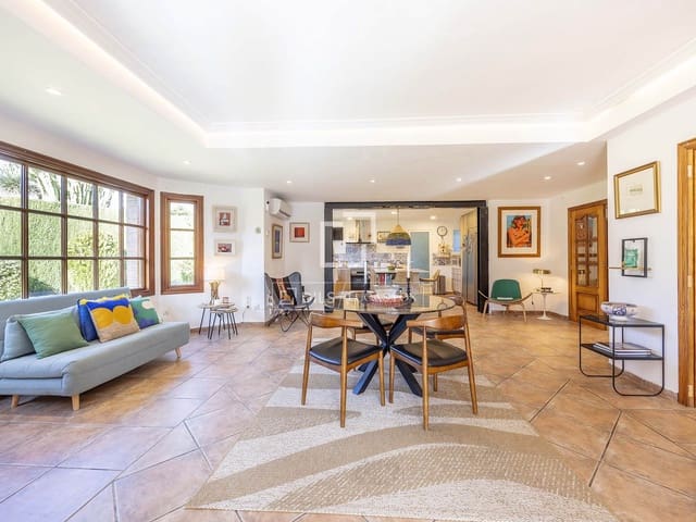 4 slaapkamer Villa te koop in La Cañada, Paterna met zwembad garage - € 850.000 (Ref: 9547236)