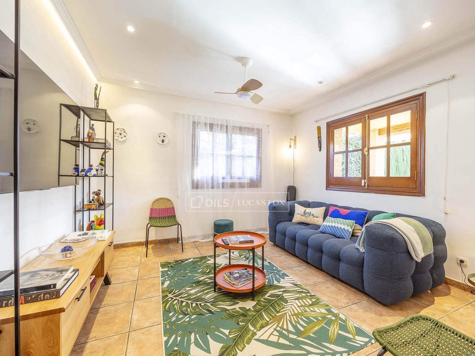 4 soverom Villa til salgs i La Canada med svømmebasseng garasje - € 870 000 (Ref: 9547236)