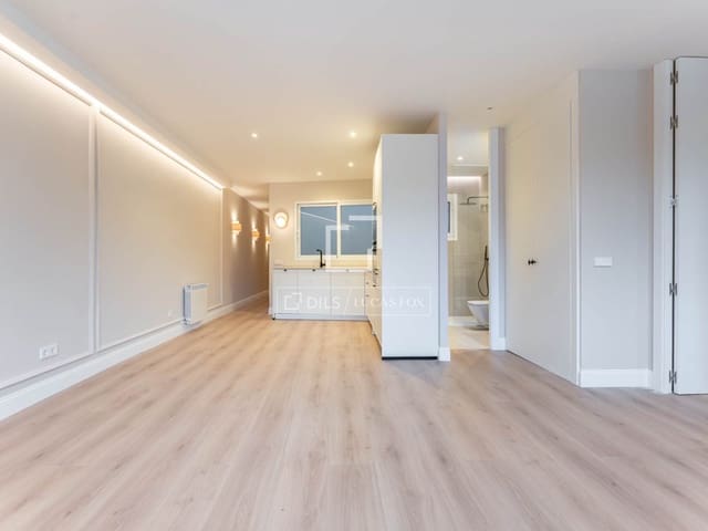 2 bedroom Apartment for rent in Ciudad Jardín, Madrid city - € 2,800 (Ref: 9548924)