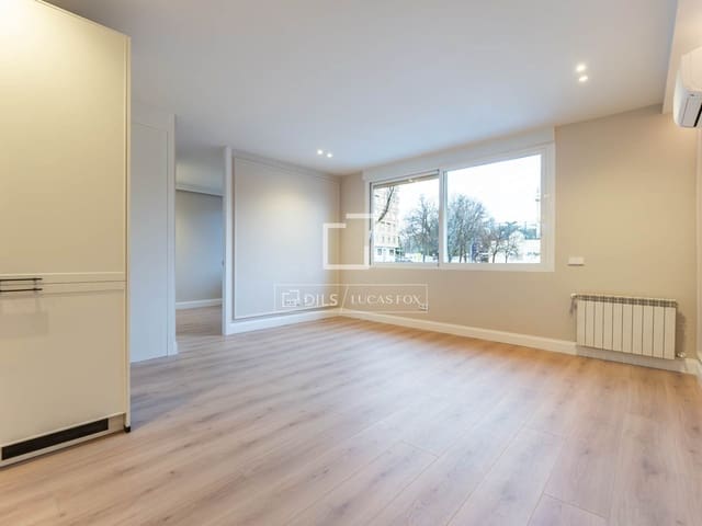 2 bedroom Apartment for rent in Ciudad Jardín, Madrid city - € 2,800 (Ref: 9548924)