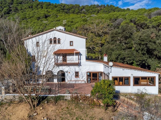 Finca/Casa Rural de 13 habitaciones en Tordera en venta con piscina garaje - 1.360.000 € (Ref: 9548926)