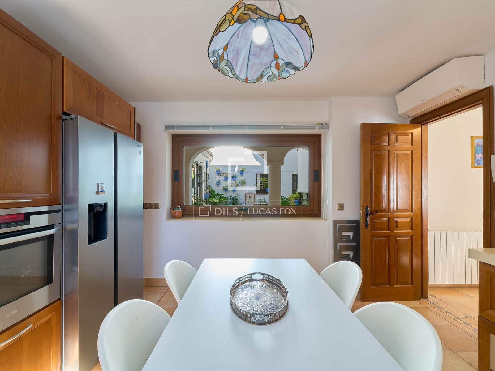 9 chambre Villa/Maison à vendre à Torre del Mar avec piscine garage - 1 495 000 € (Ref: 9548927)