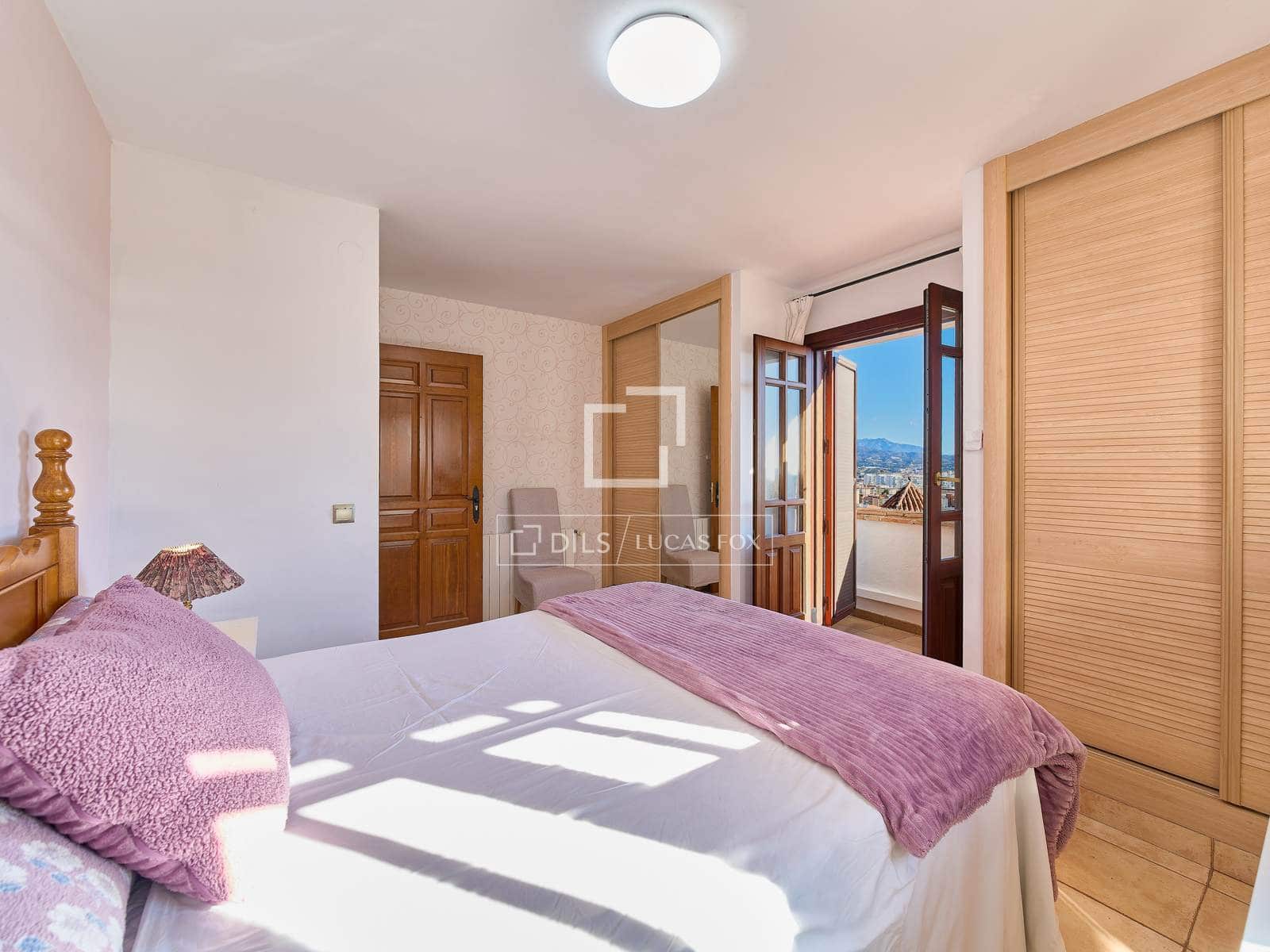 9 chambre Villa/Maison à vendre à Torre del Mar avec piscine garage - 1 495 000 € (Ref: 9548927)