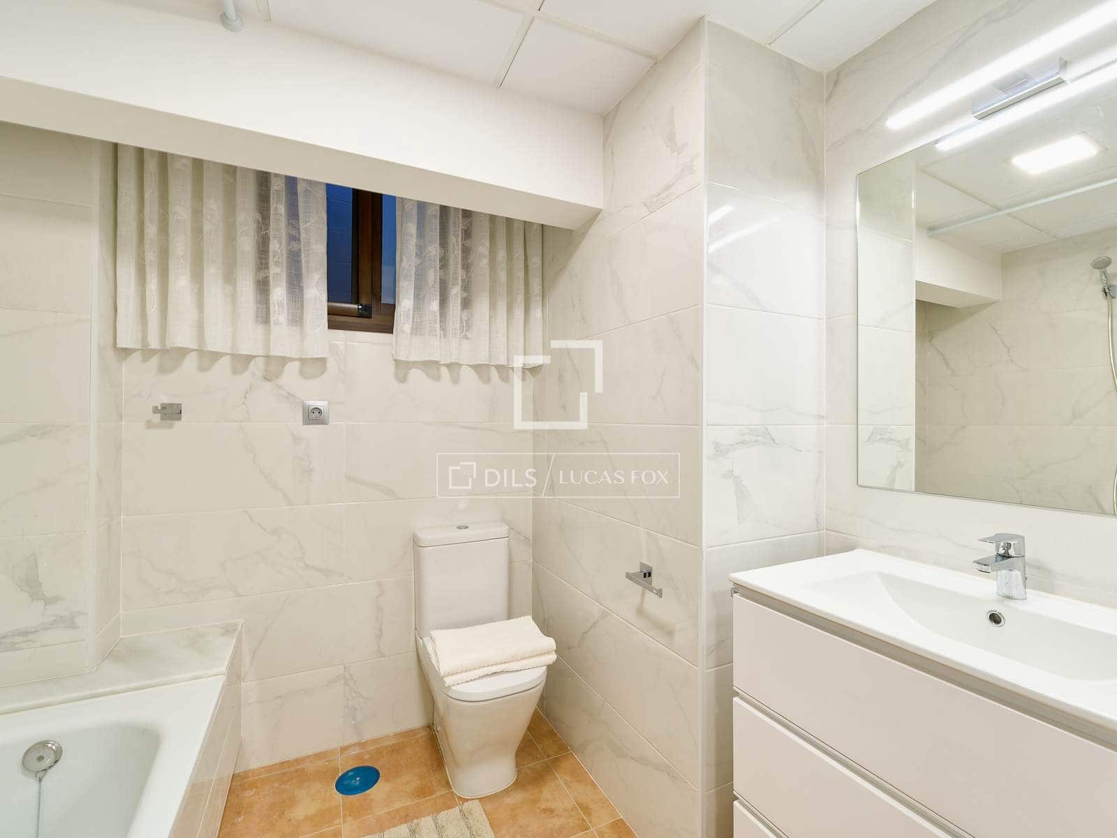 9 chambre Villa/Maison à vendre à Torre del Mar avec piscine garage - 1 495 000 € (Ref: 9548927)