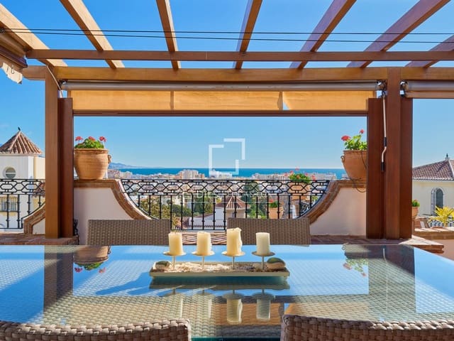 9 chambre Villa/Maison à vendre à Torre del Mar, Vélez-Málaga avec piscine garage - 1 495 000 € (Ref: 9548927)