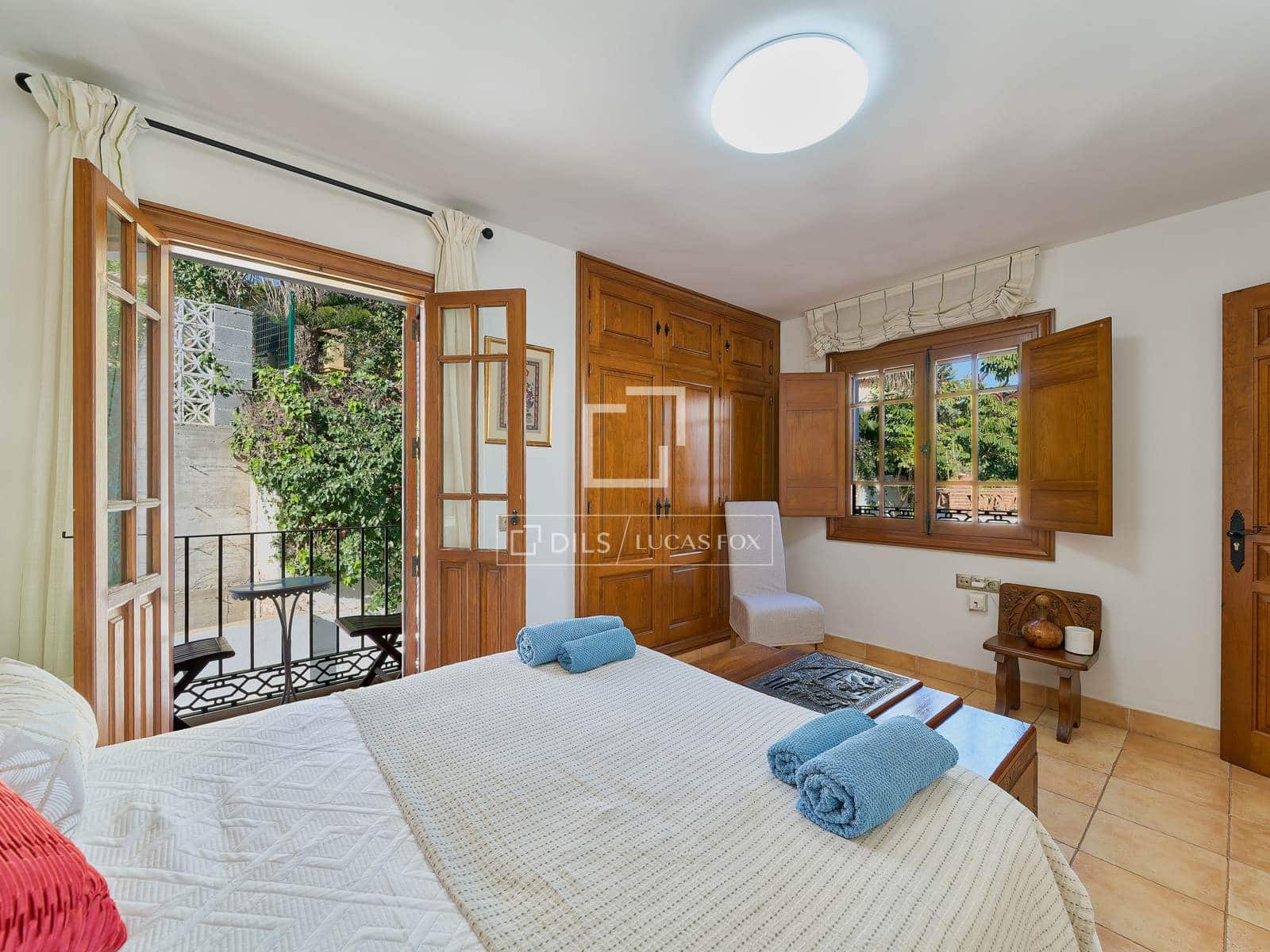 9 chambre Villa/Maison à vendre à Torre del Mar avec piscine garage - 1 495 000 € (Ref: 9548927)