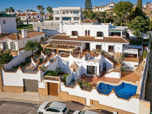 9 chambre Villa/Maison à vendre à Torre del Mar, Vélez-Málaga avec piscine garage - 1 495 000 € (Ref: 9548927)