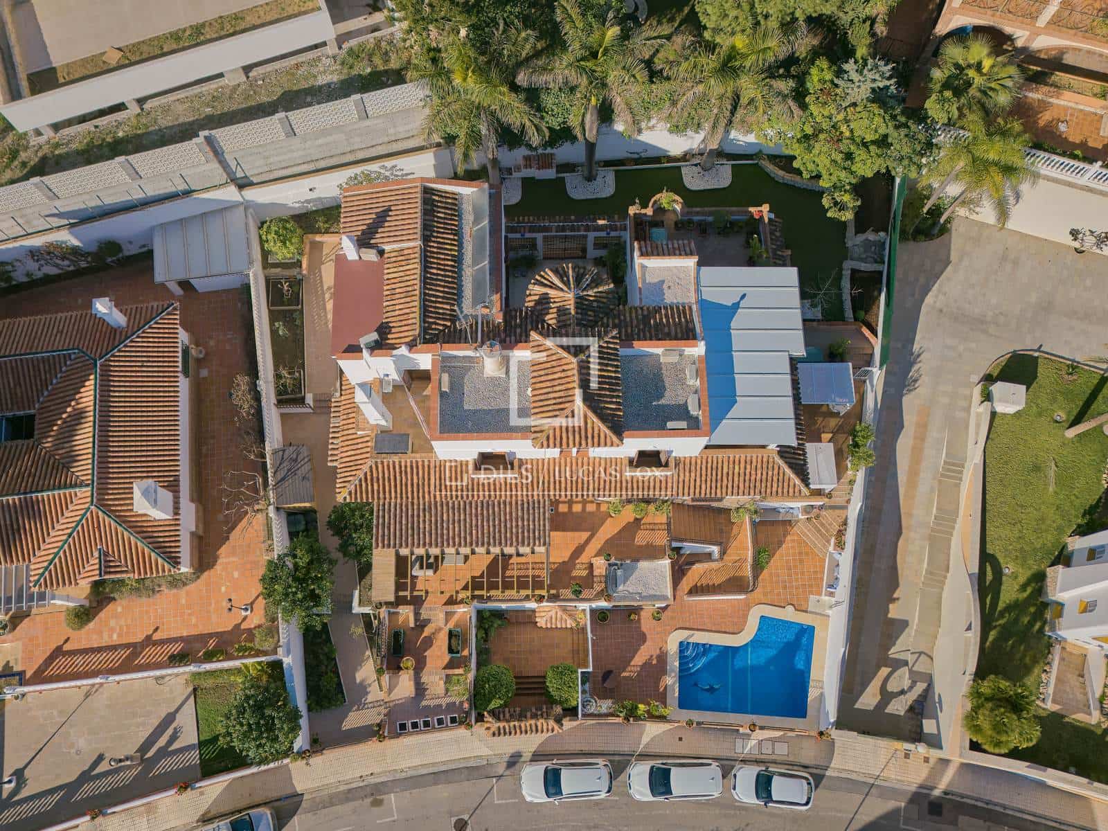 9 chambre Villa/Maison à vendre à Torre del Mar avec piscine garage - 1 495 000 € (Ref: 9548927)