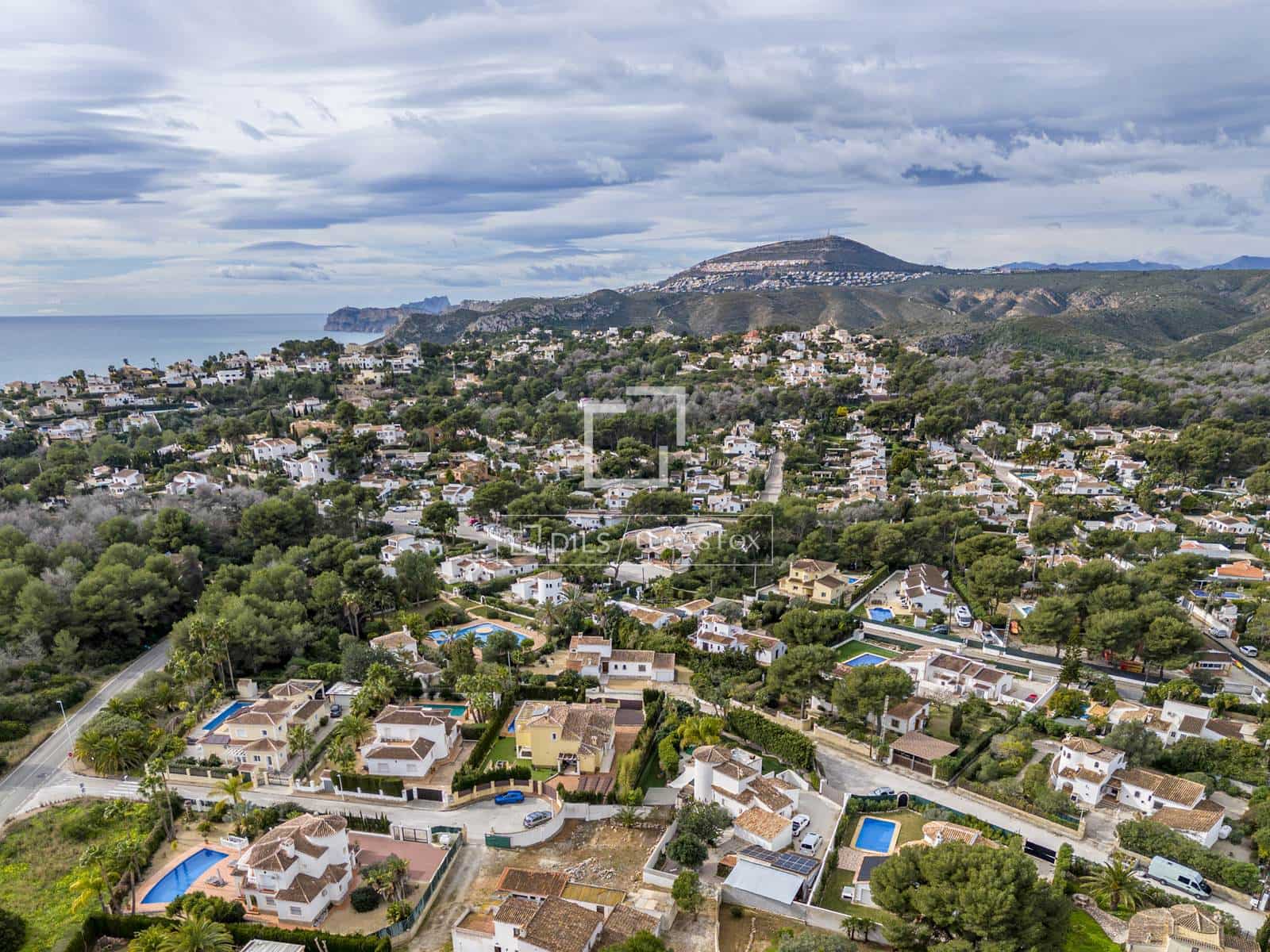 3 soveværelse Villa til salg i Javea / Xabia med swimmingpool garage - € 690.000 (Ref: 9549886)