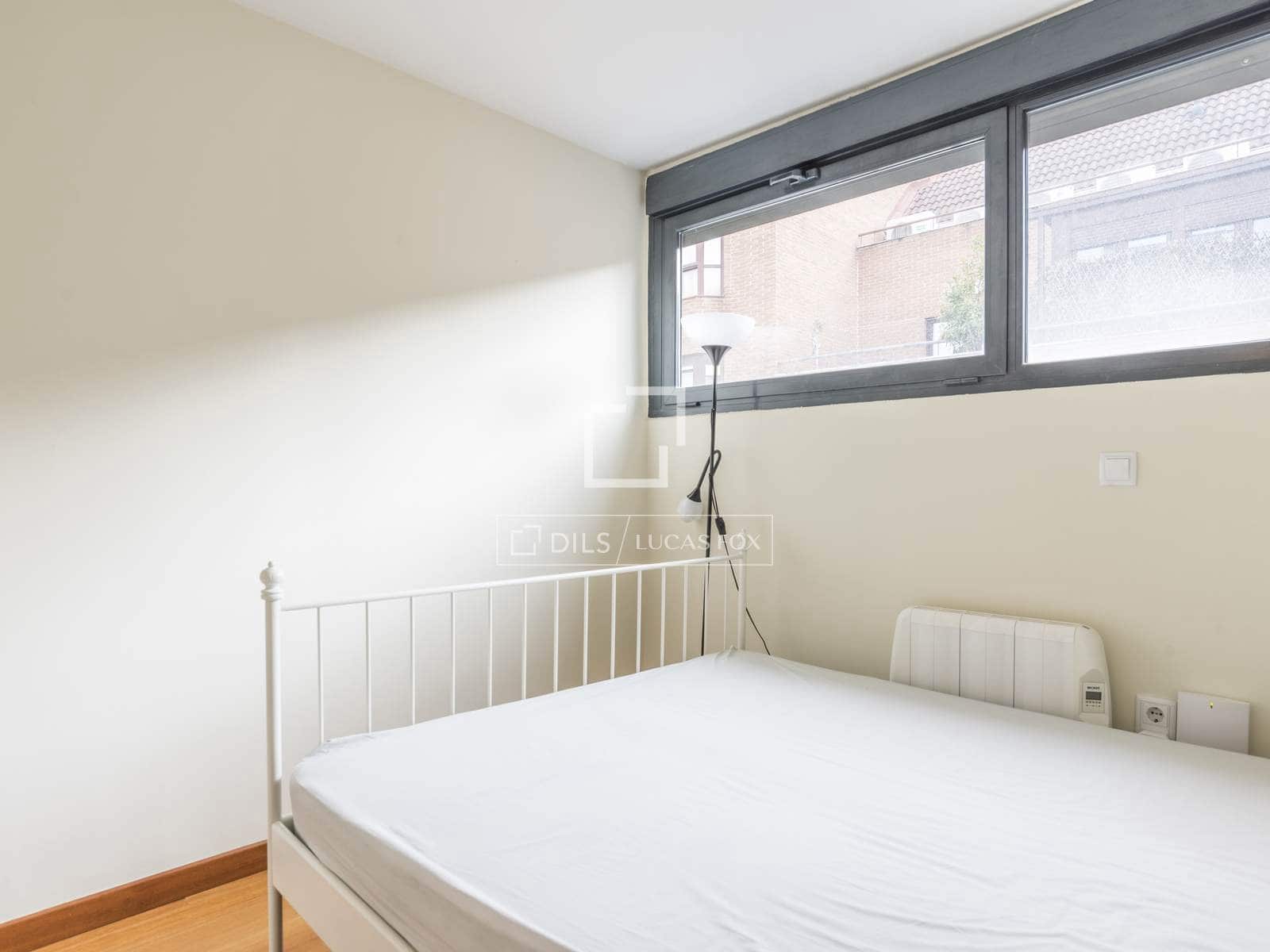 1 soveværelse Lejlighed til leje i Madrid by med garage - € 1.400 (Ref: 9549888)