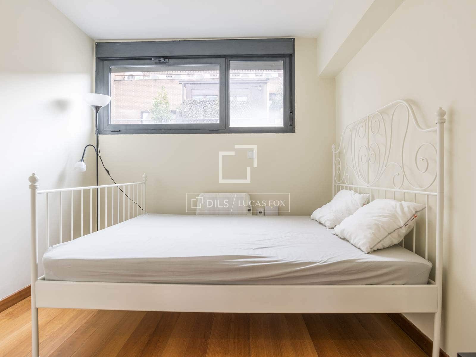 1 soveværelse Lejlighed til leje i Madrid by med garage - € 1.400 (Ref: 9549888)