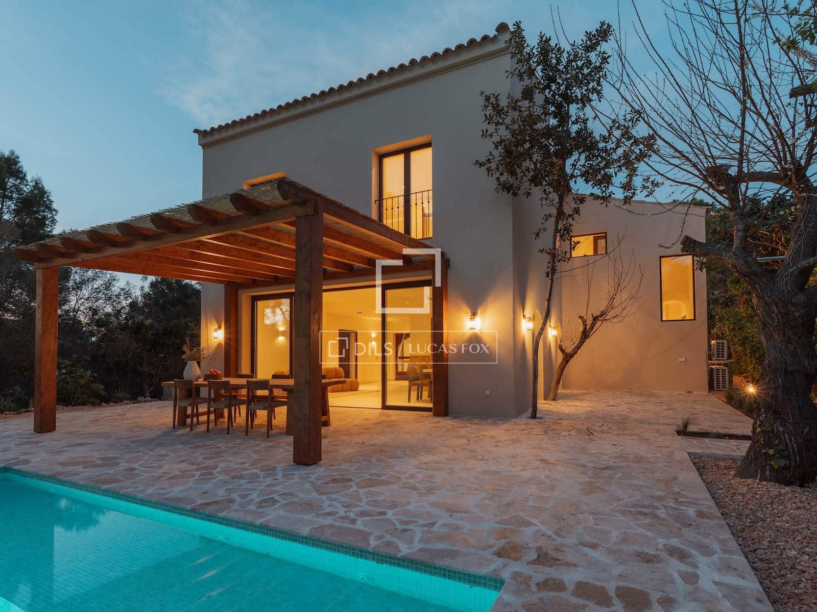 5 bedroom Villa for sale in Javea / Xabia with pool garage - € 2,225,000 (Ref: 9550058)