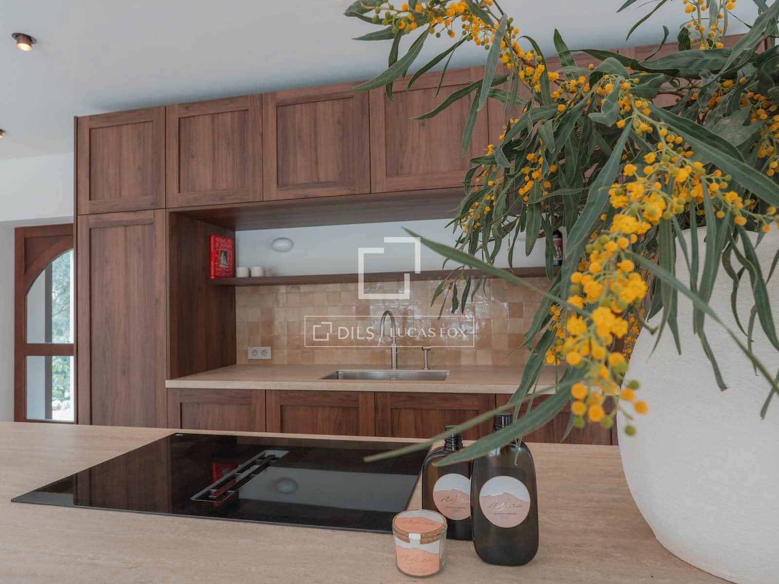 5 bedroom Villa for sale in Javea / Xabia with pool garage - € 2,225,000 (Ref: 9550058)