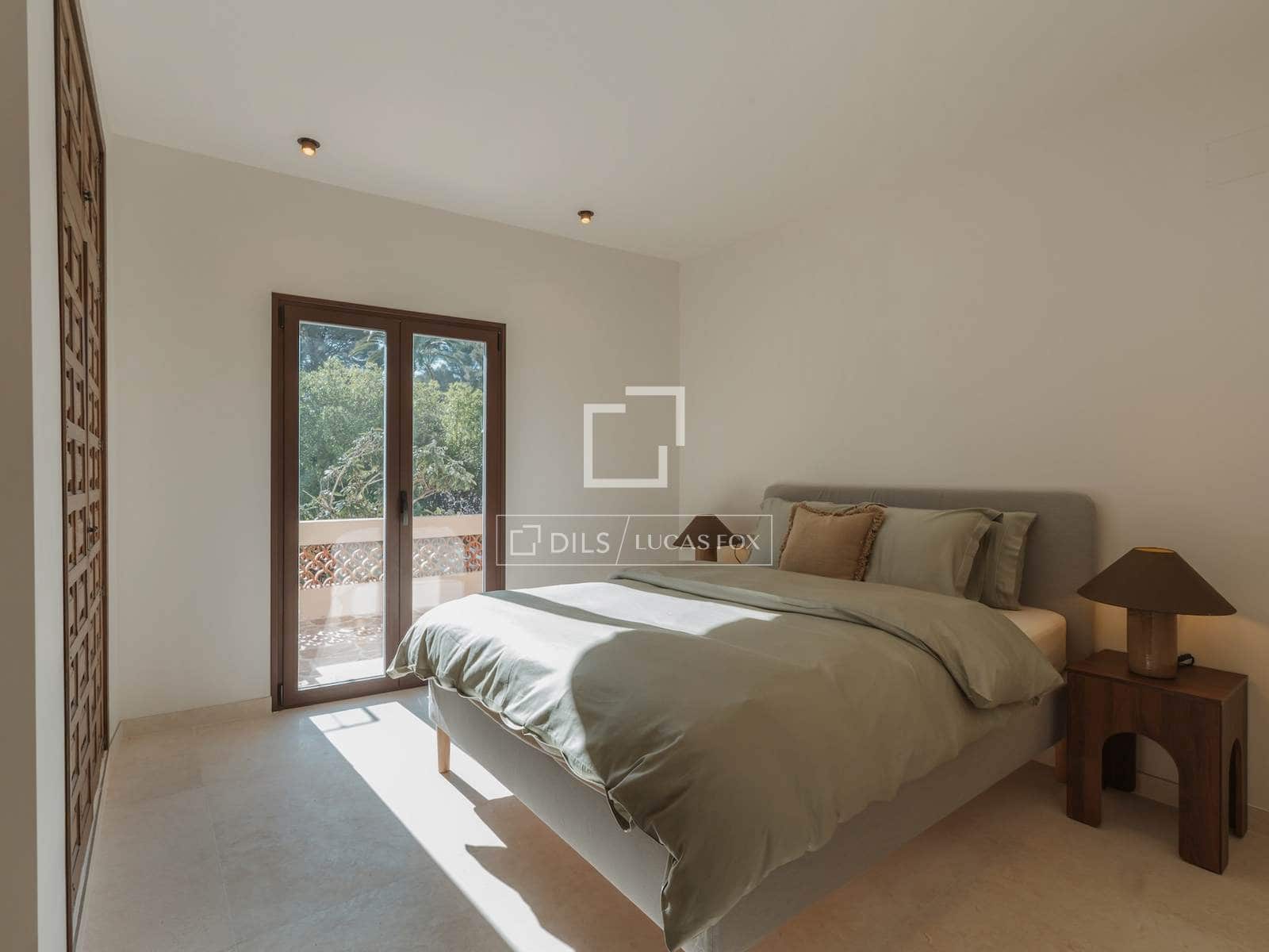 5 bedroom Villa for sale in Javea / Xabia with pool garage - € 2,225,000 (Ref: 9550058)