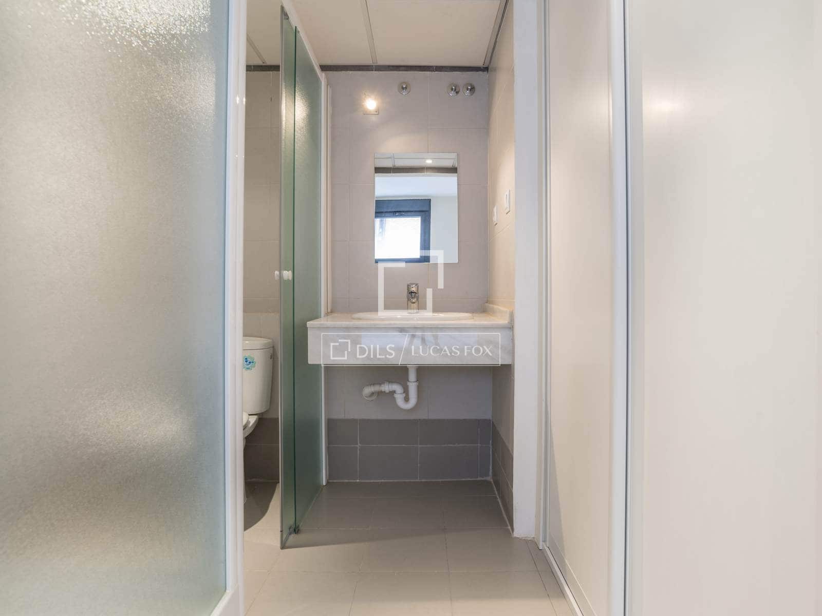 1 soveværelse Lejlighed til leje i Madrid by med garage - € 1.400 (Ref: 9550059)