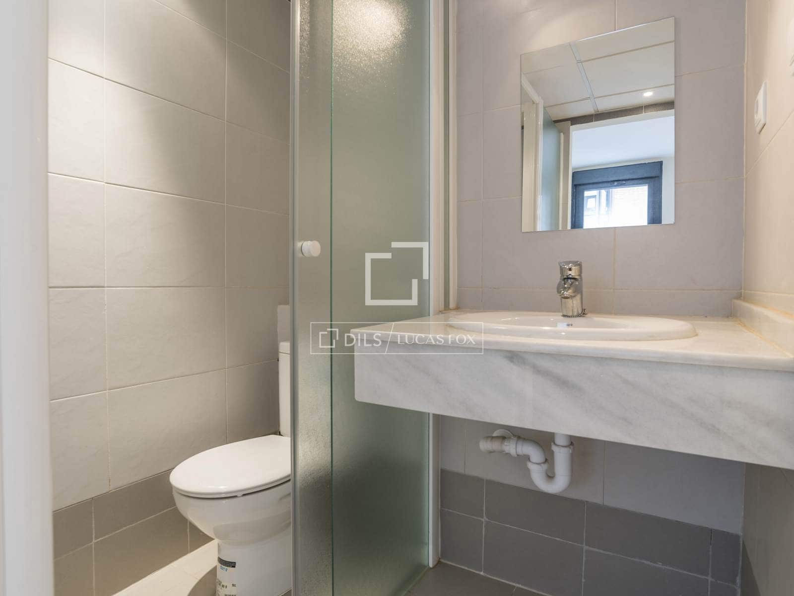 1 soveværelse Lejlighed til leje i Madrid by med garage - € 1.400 (Ref: 9550059)