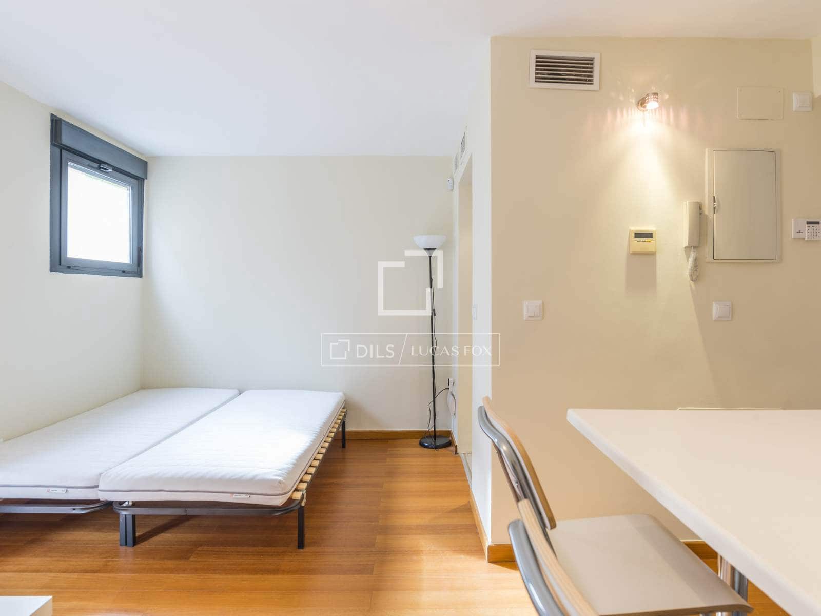 1 soveværelse Lejlighed til leje i Madrid by med garage - € 1.400 (Ref: 9550059)