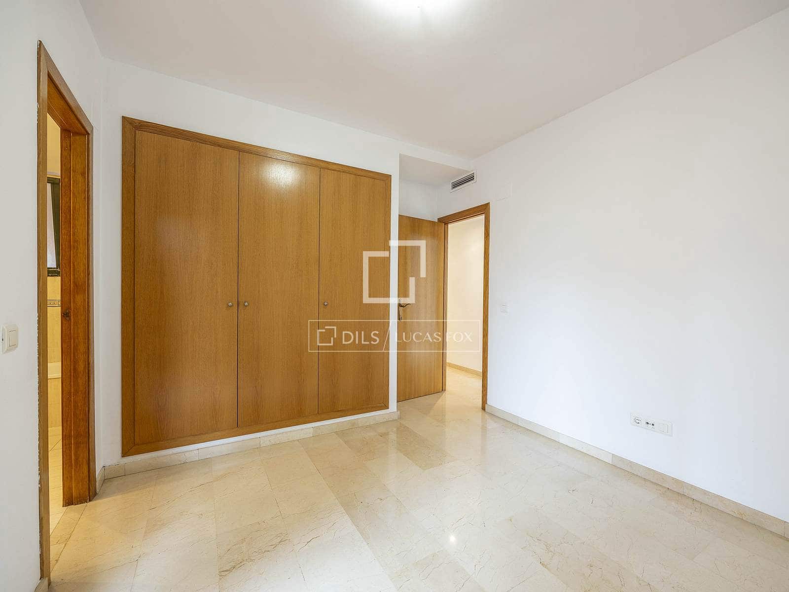 3 sypialnia Apartament do wynajęcia w Miasto Walencja z garażem - 1 800 € (Ref: 9550062)