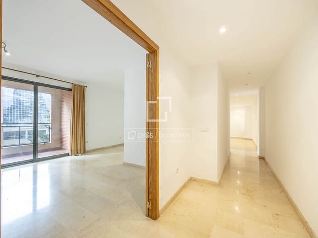 3 sypialnia Apartament do wynajęcia w Miasto Walencja z garażem - 1 800 € (Ref: 9550062)