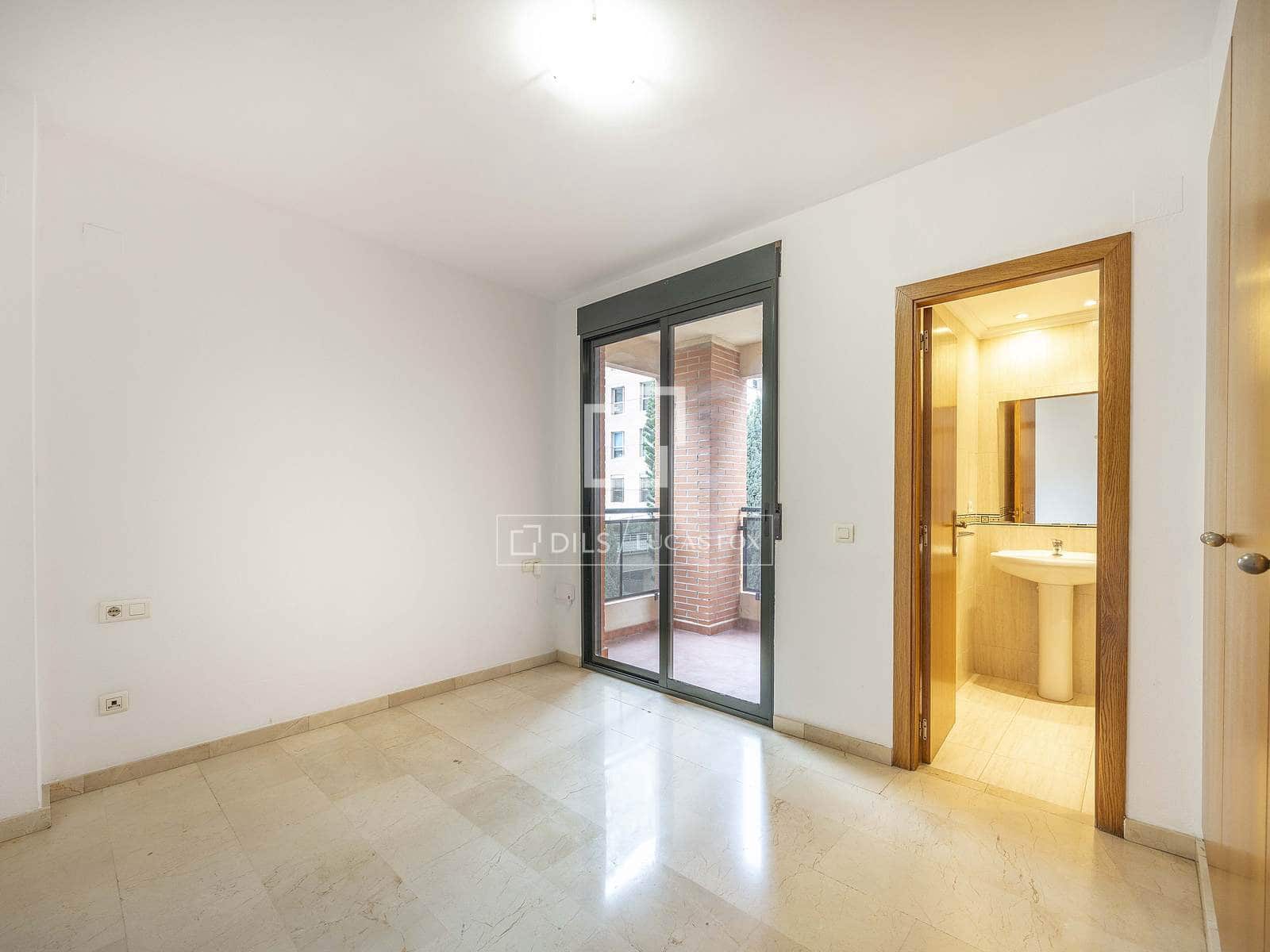 3 sypialnia Apartament do wynajęcia w Miasto Walencja z garażem - 1 800 € (Ref: 9550062)