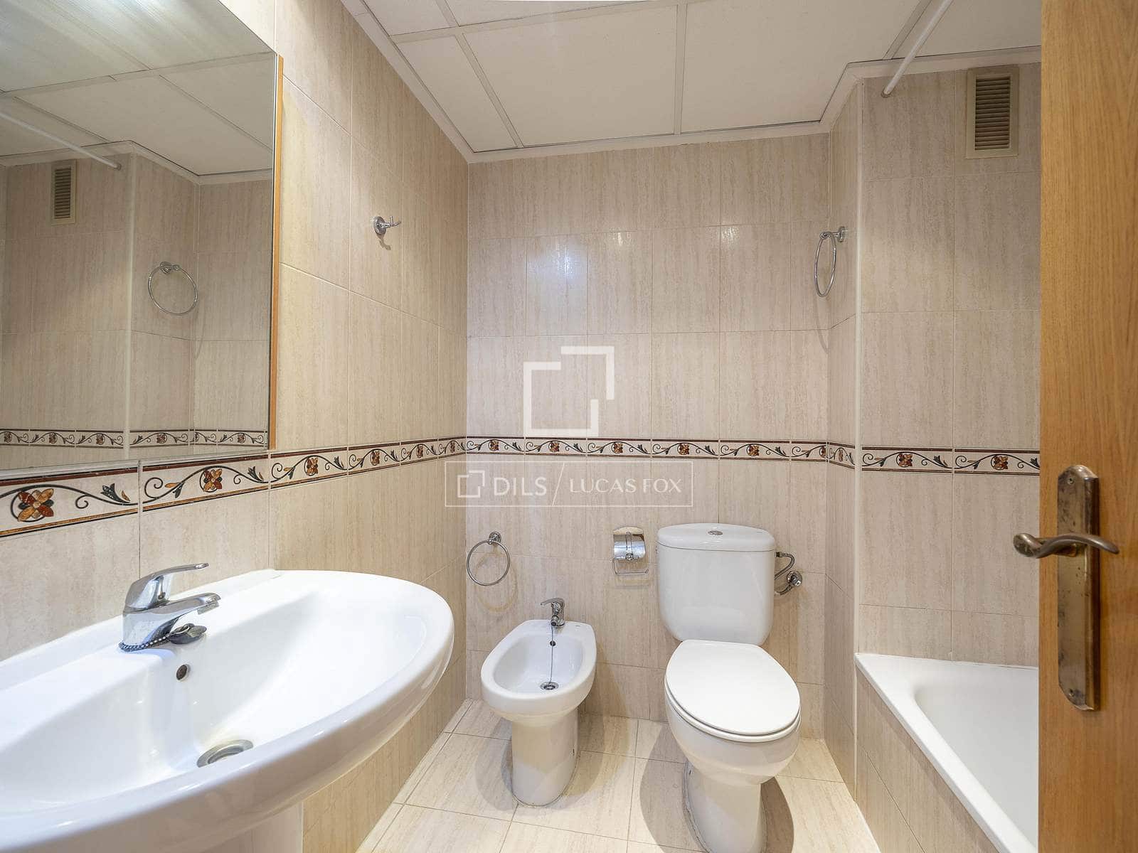 3 sypialnia Apartament do wynajęcia w Miasto Walencja z garażem - 1 800 € (Ref: 9550062)