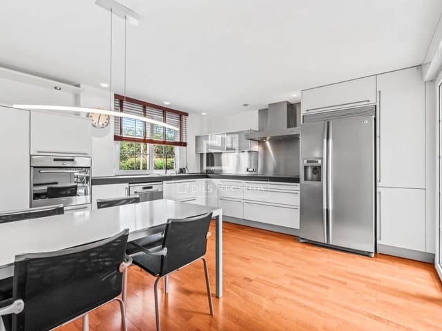 5 camera da letto Villa in vendita in Alicante città con piscina garage - 1.050.000 € (Rif: 9550221)