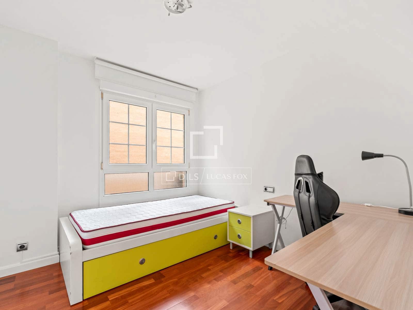 5 slaapkamer Villa te koop in Alicante stad met zwembad garage - € 1.050.000 (Ref: 9550221)