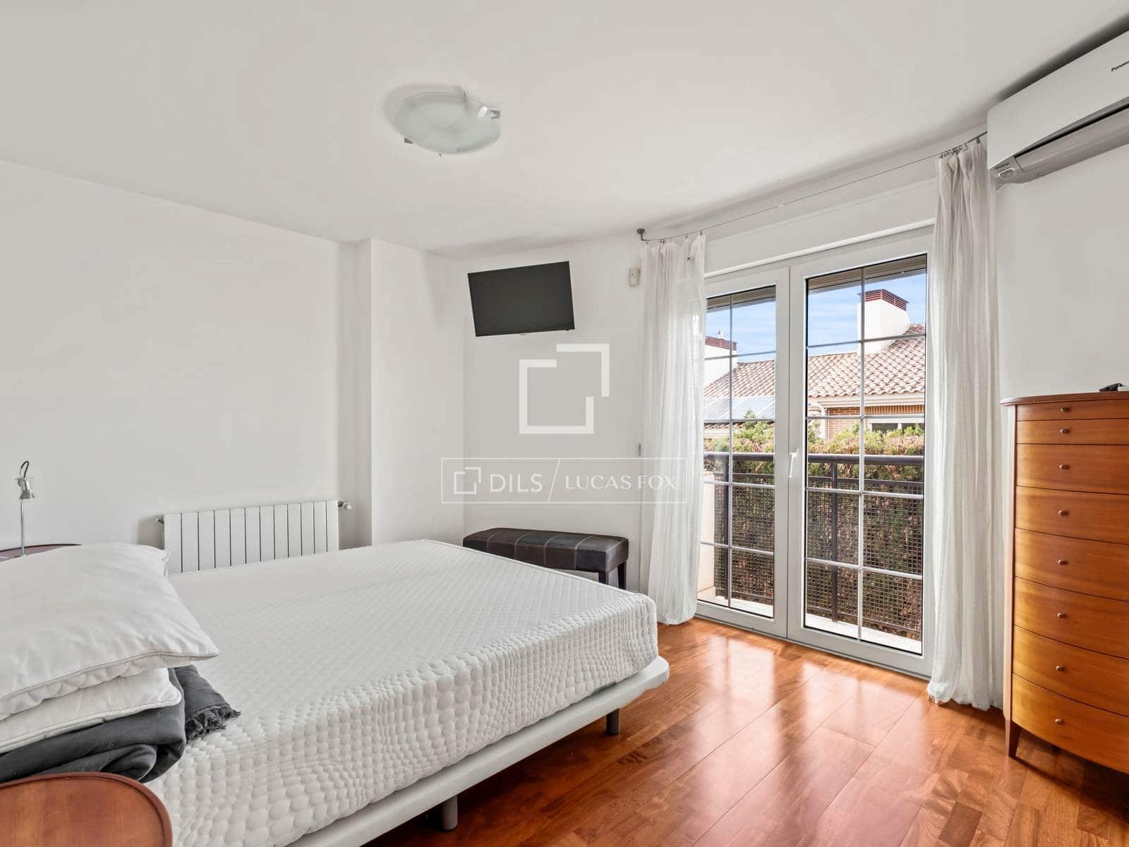 5 slaapkamer Villa te koop in Alicante stad met zwembad garage - € 1.050.000 (Ref: 9550221)