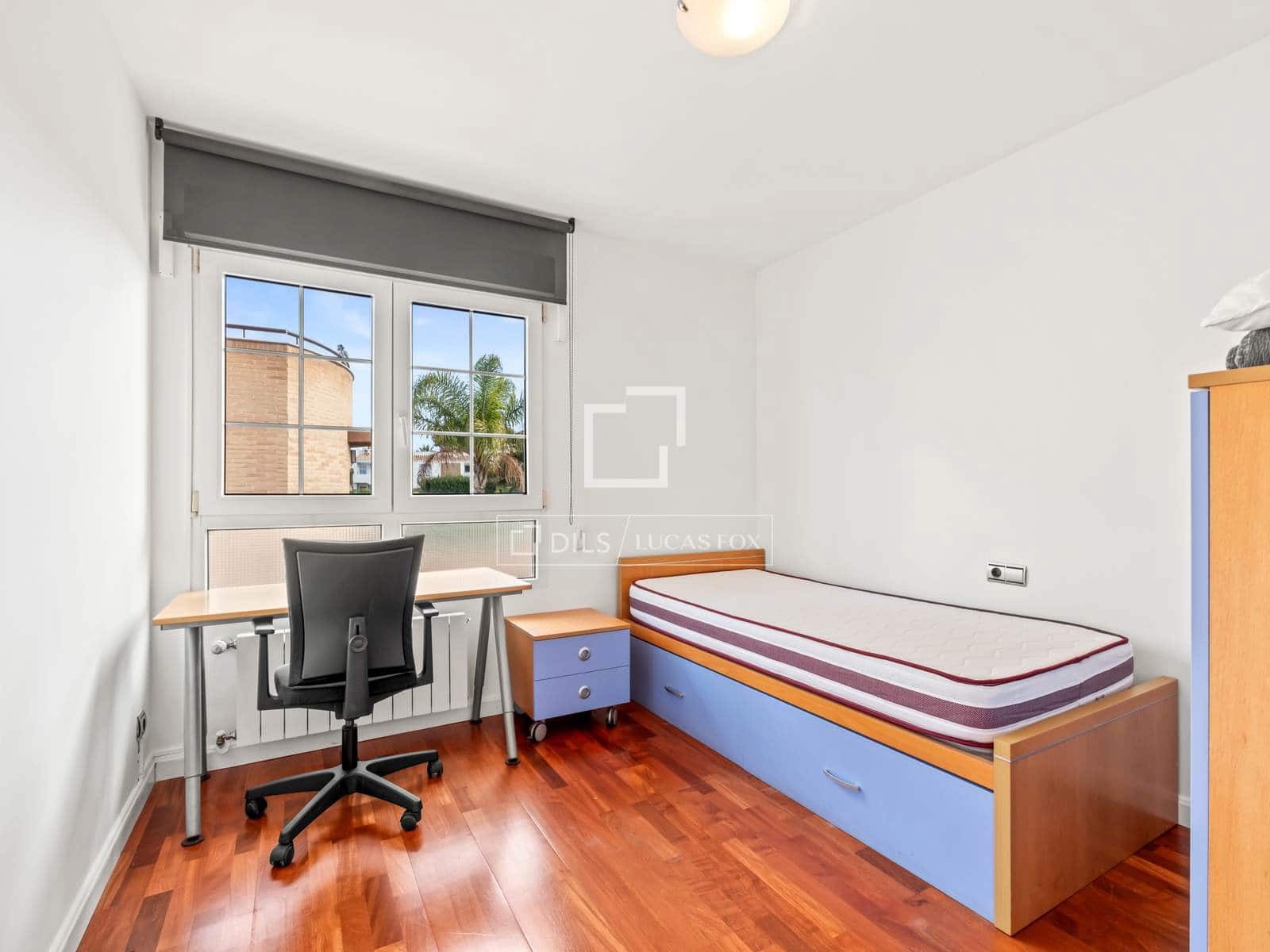 5 slaapkamer Villa te koop in Alicante stad met zwembad garage - € 1.050.000 (Ref: 9550221)