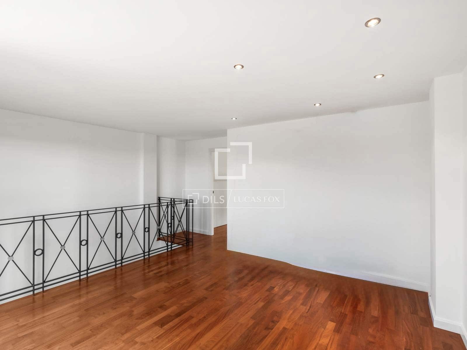 5 slaapkamer Villa te koop in Alicante stad met zwembad garage - € 1.050.000 (Ref: 9550221)