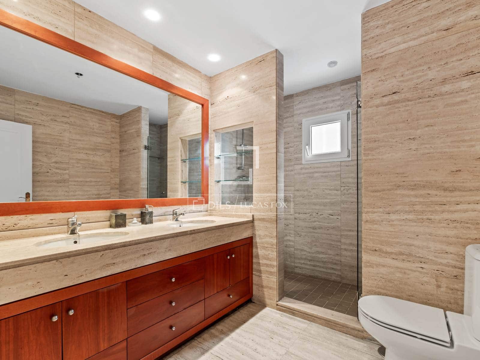 5 slaapkamer Villa te koop in Alicante stad met zwembad garage - € 1.050.000 (Ref: 9550221)