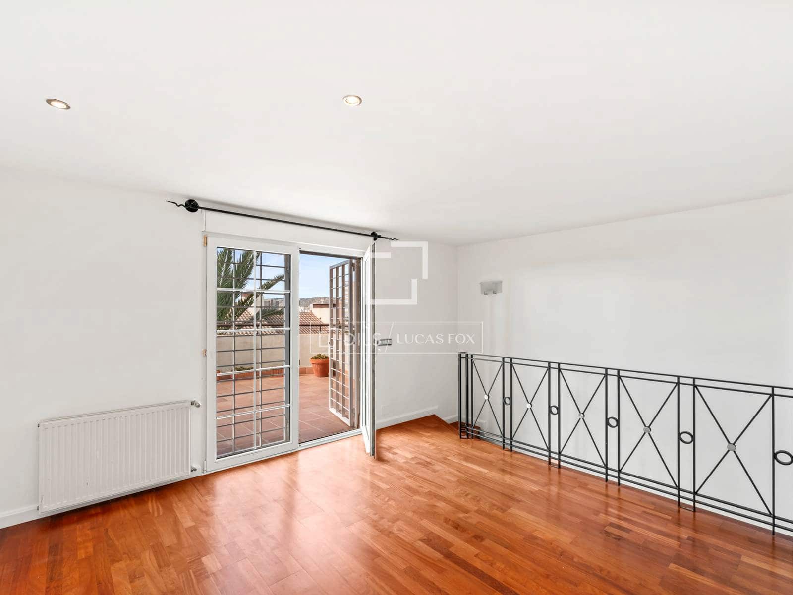 5 slaapkamer Villa te koop in Alicante stad met zwembad garage - € 1.050.000 (Ref: 9550221)