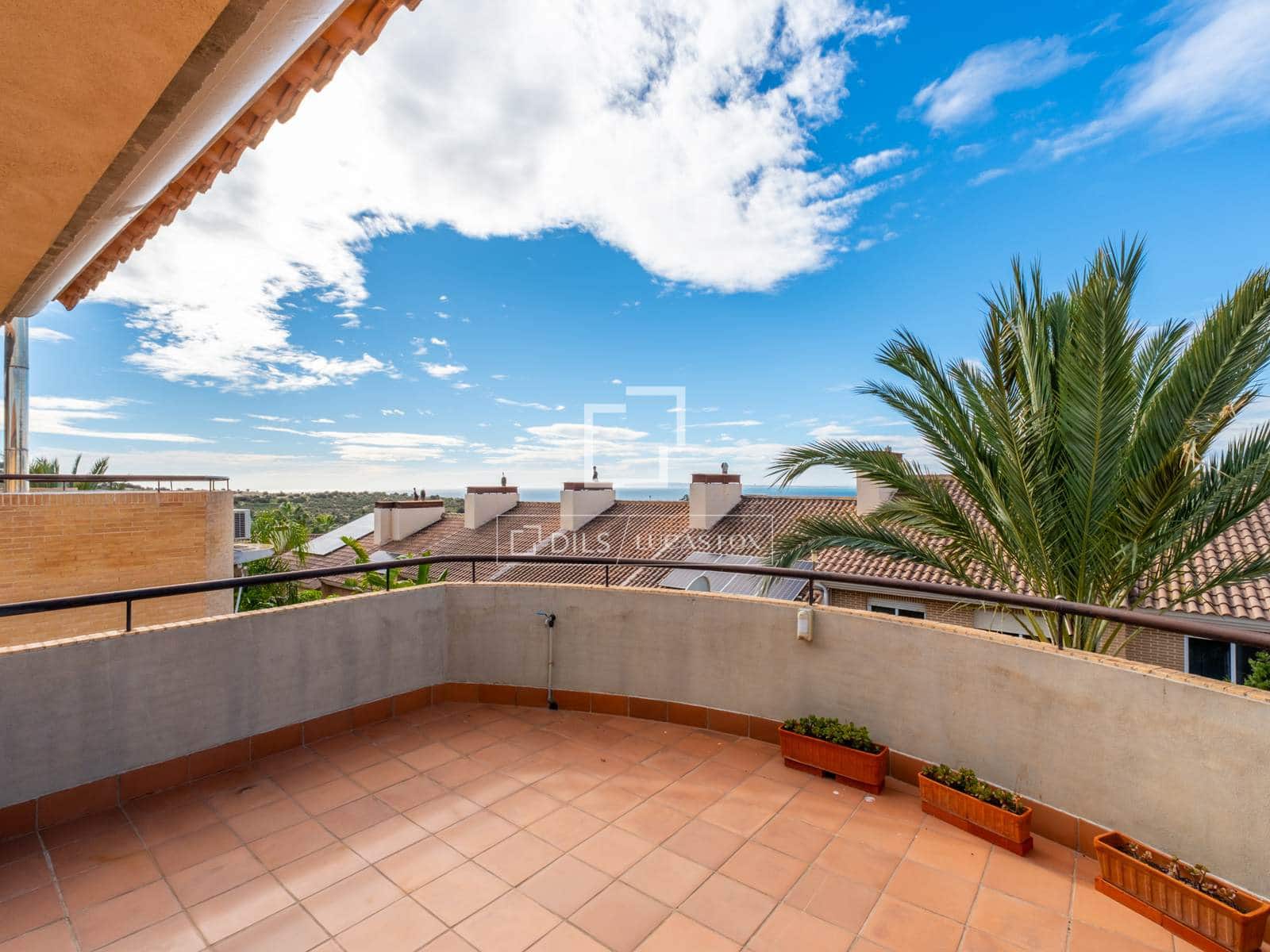 5 slaapkamer Villa te koop in Alicante stad met zwembad garage - € 1.050.000 (Ref: 9550221)
