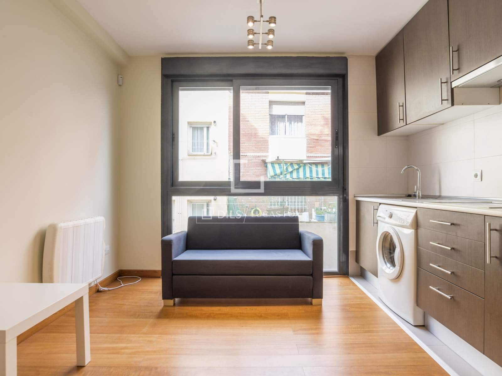 1 slaapkamer Appartement te huur in Madrid stad met garage - € 1.400 (Ref: 9550222)